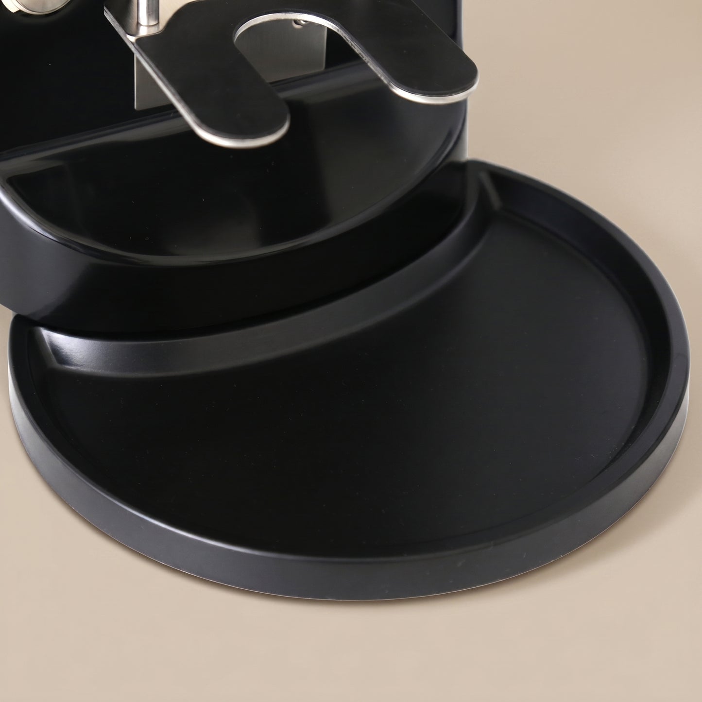 ROASTLY CK74W elektrische Espressomühle mit Touchscreen, grammgenauer Dosierung (3 Speicher), stufenlose Mahlgrad‑Skala 0–60, verstellbare Siebträgergabel, transparenter Bohnenbehälter, Schwarz